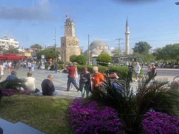 En gruppe mennesker i Antalya