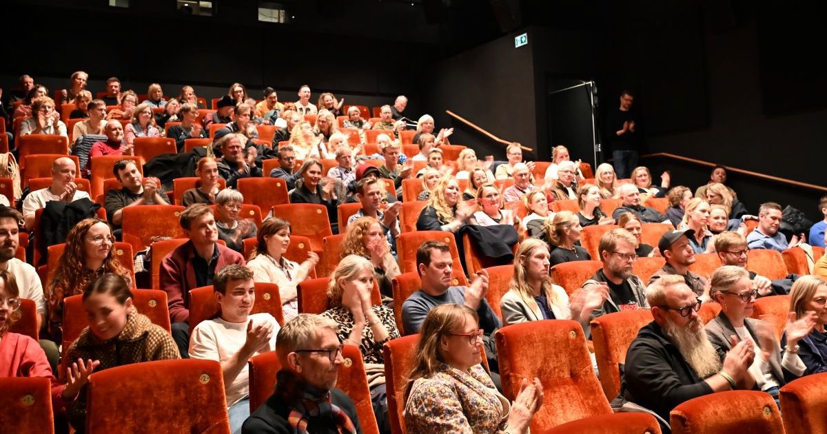 En klappende biografsal
